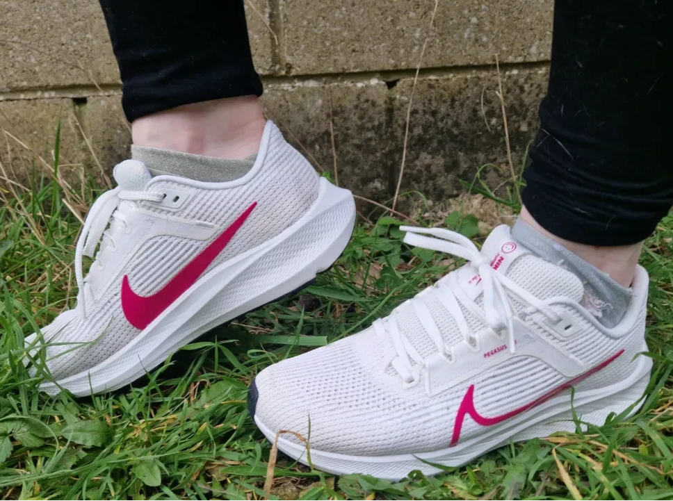 Nike Air Zoom Structure 24 DA8570-106 for women