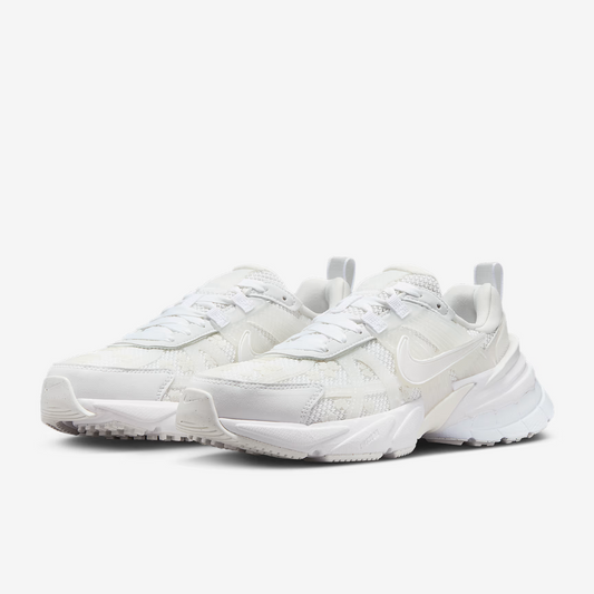Nike Women's V2K Run White/Summit HJ5269-100 size 8.5
